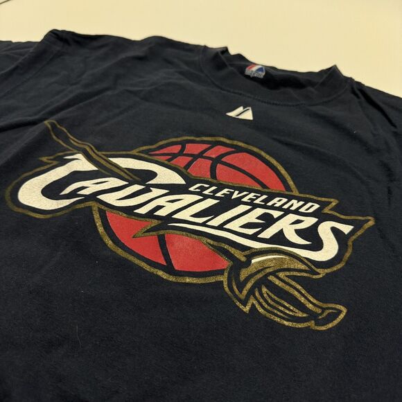 Cleveland Cavaliers NBA LeBron James #23 Navy Blue Casual T-Shirt VTG Basketball - Picture 3 of 5